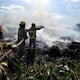 ‘Escuchamos dos explosiones y luego sentimos el calor de las llamas’: fábrica de palés se consumió completamente en incendio en el noroeste de Guayaquil 