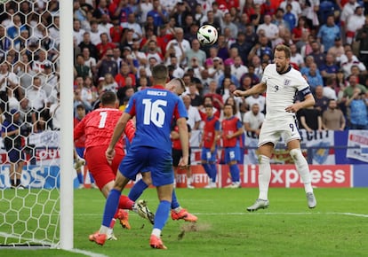 Harry Kane marca el segundo tanto de Inglaterra.